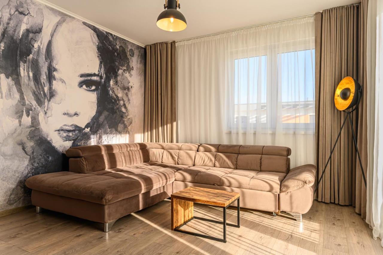 Апартаменти Koa - Moon Penthouse Брашов Екстер'єр фото